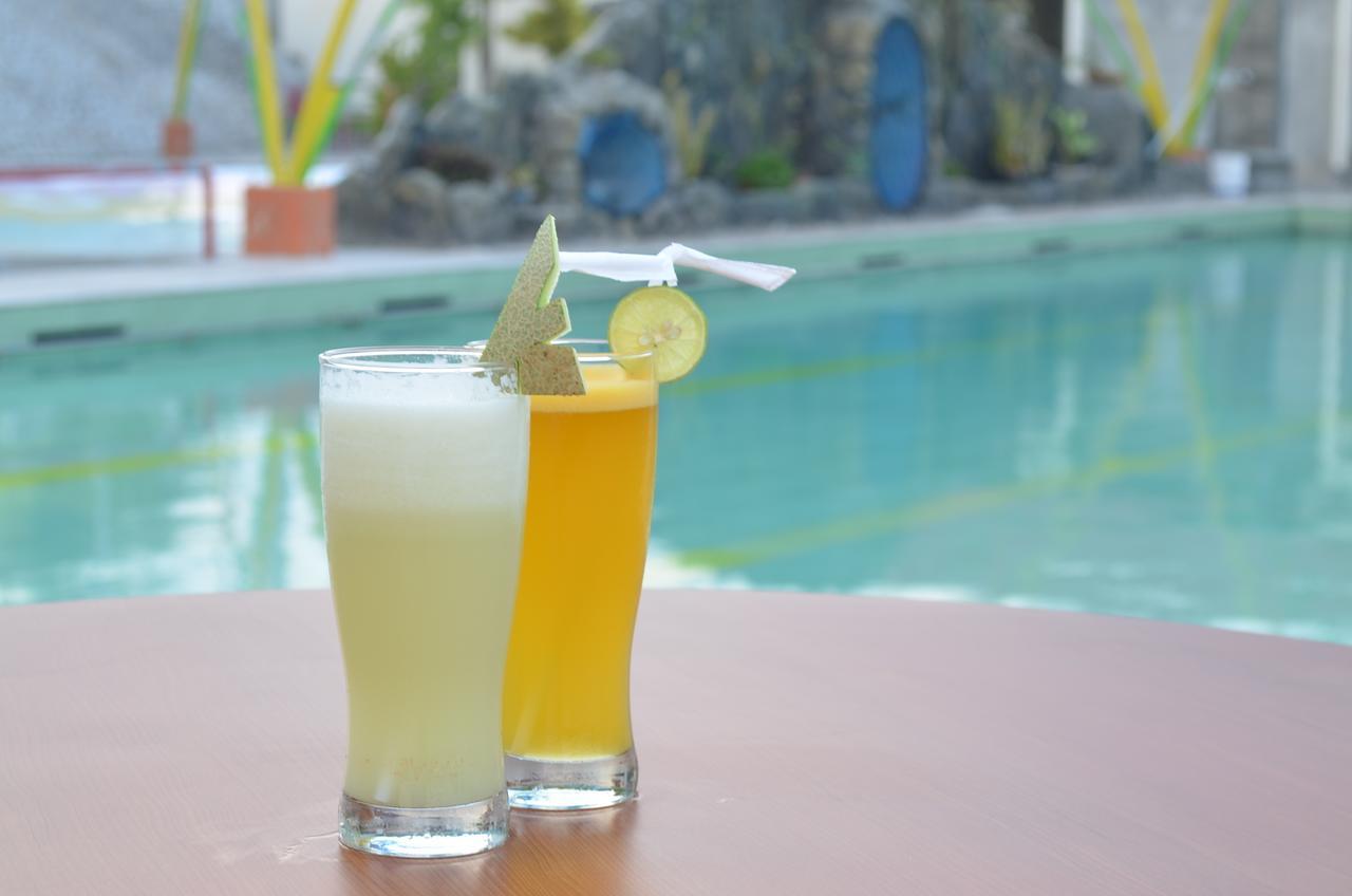 เรจีนา โฮเต็ล เปมาลัง Hotel Pemalang ภายนอก รูปภาพ