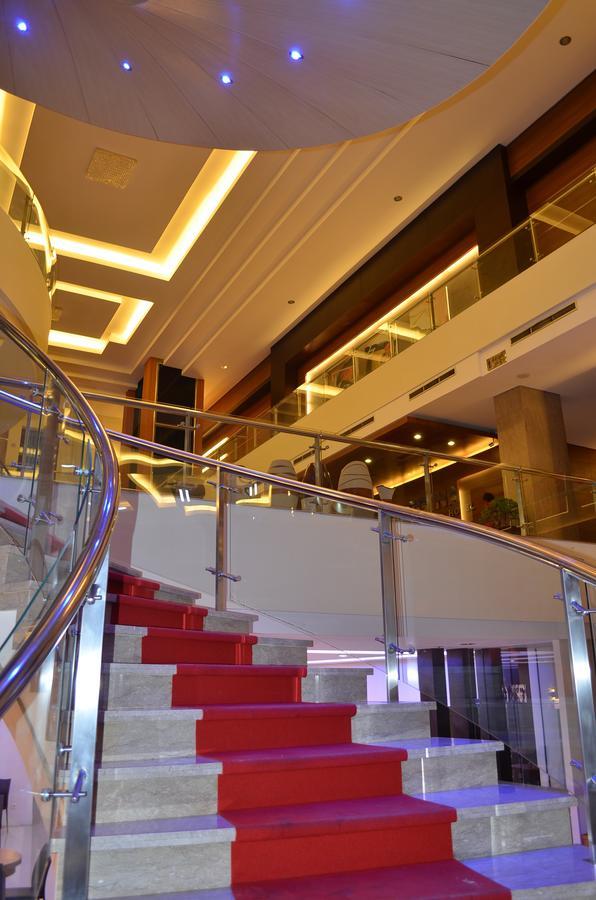 เรจีนา โฮเต็ล เปมาลัง Hotel Pemalang ภายนอก รูปภาพ