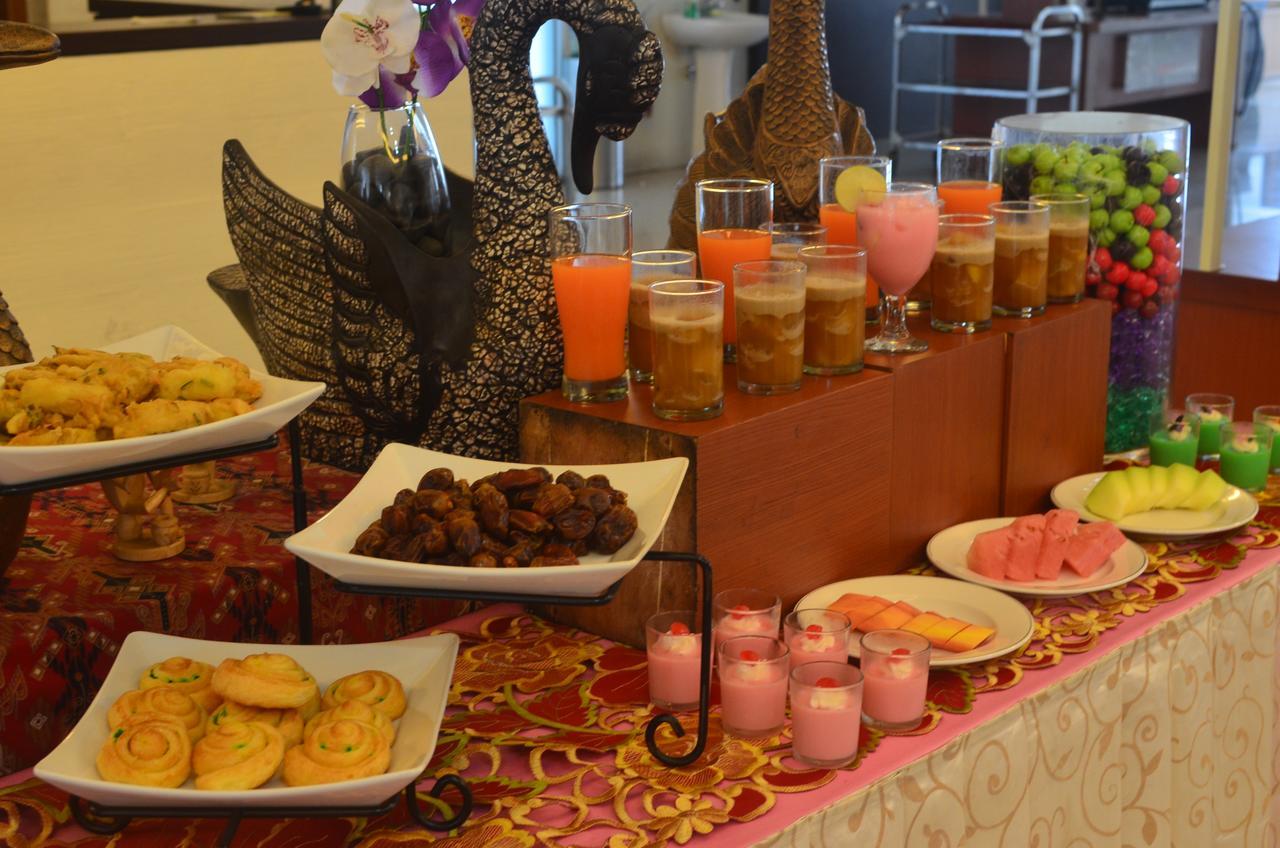 เรจีนา โฮเต็ล เปมาลัง Hotel Pemalang ภายนอก รูปภาพ